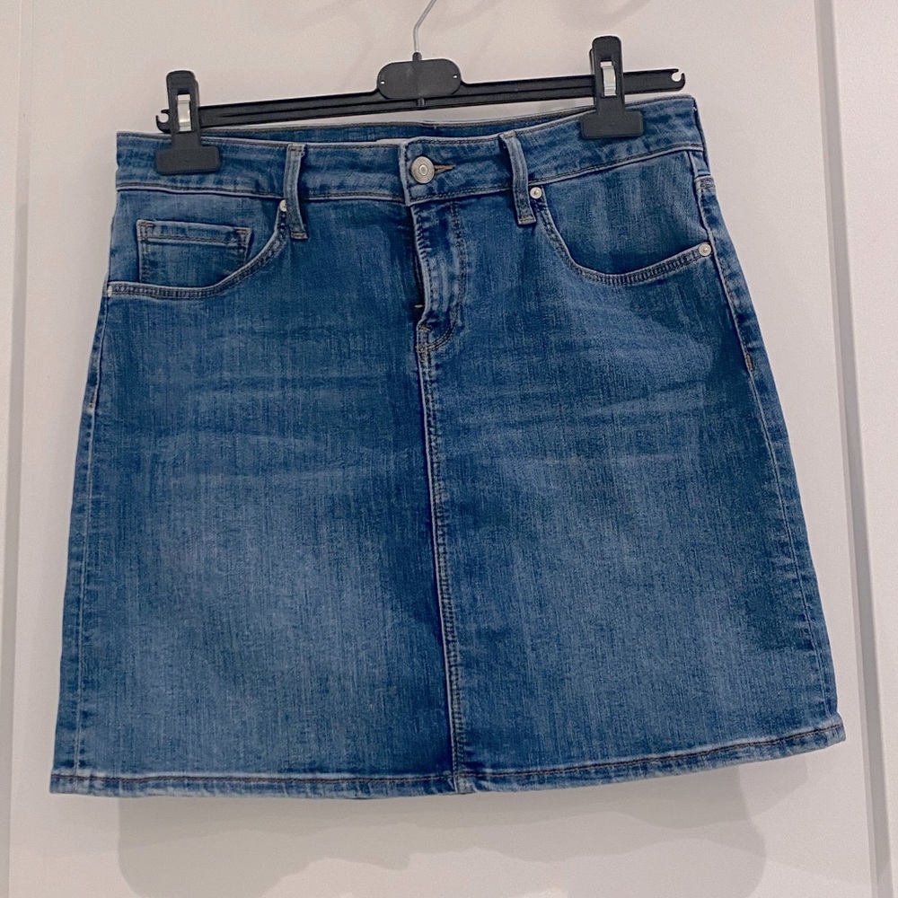 Mavi denim miniskirt